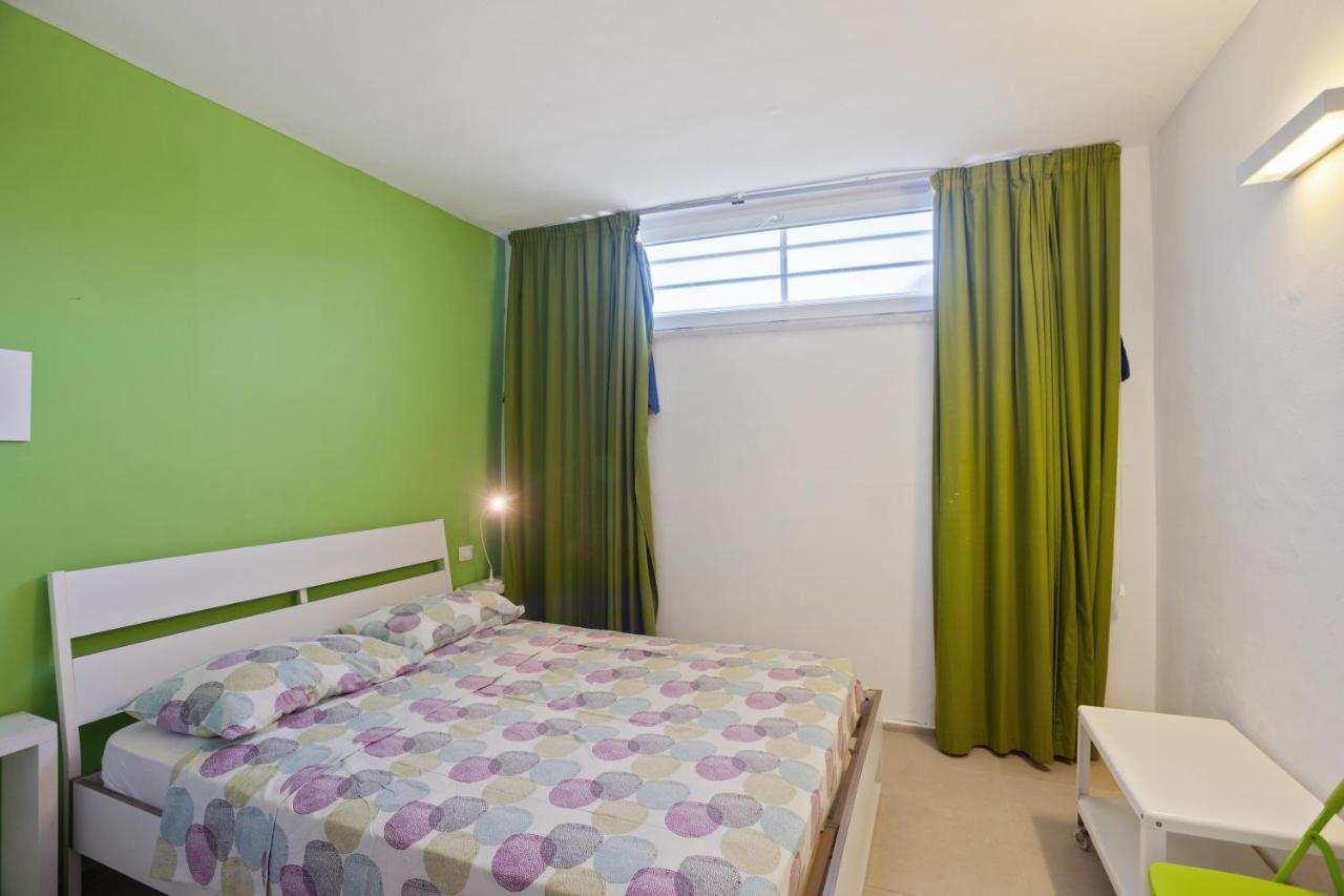 Casalmare Apartments One Step From The Sea Mola di Bari Luaran gambar