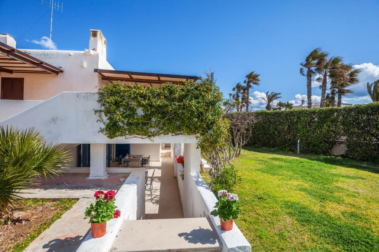 Casalmare Apartments One Step From The Sea Mola di Bari Luaran gambar