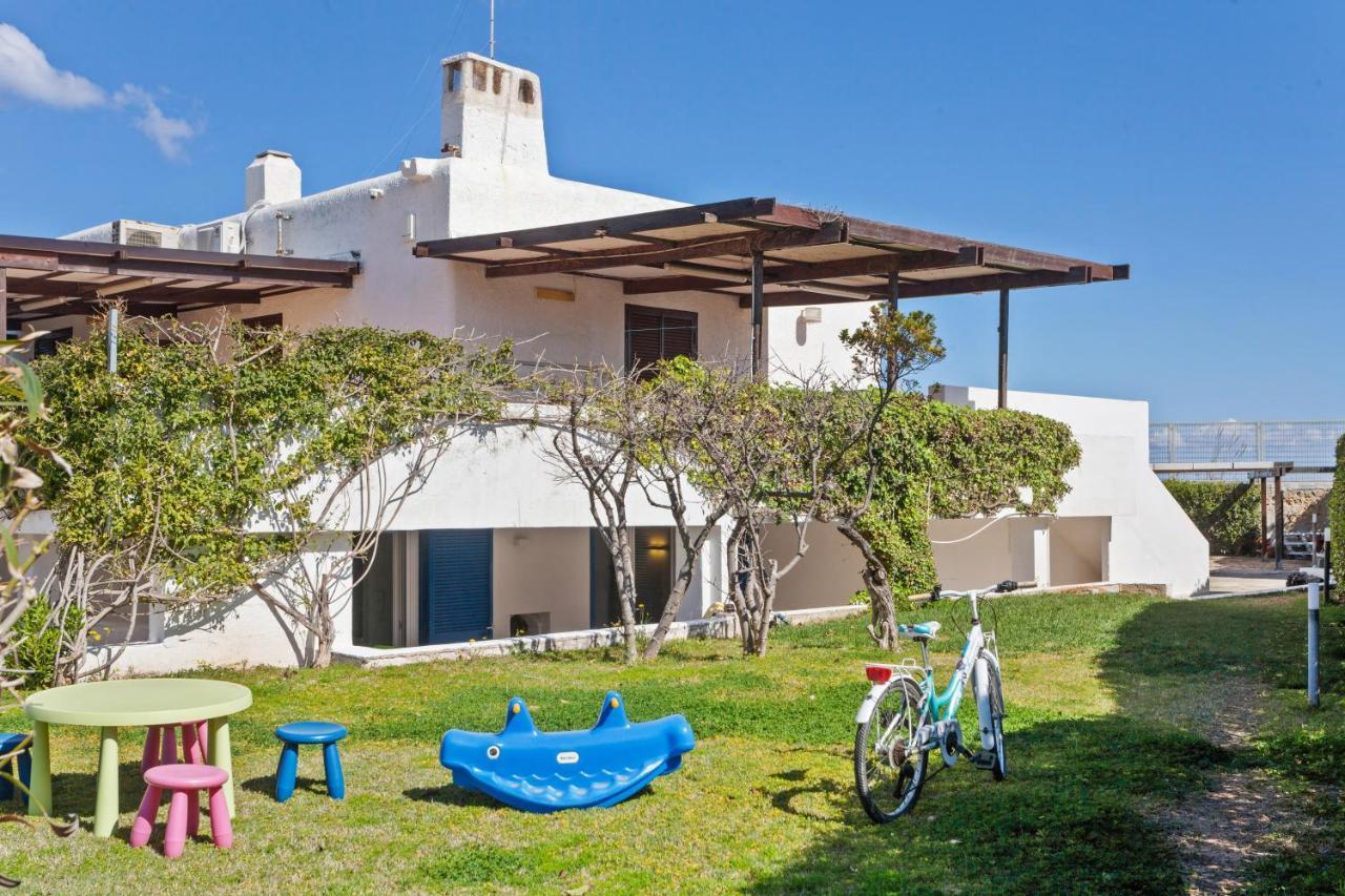 Casalmare Apartments One Step From The Sea Mola di Bari Luaran gambar