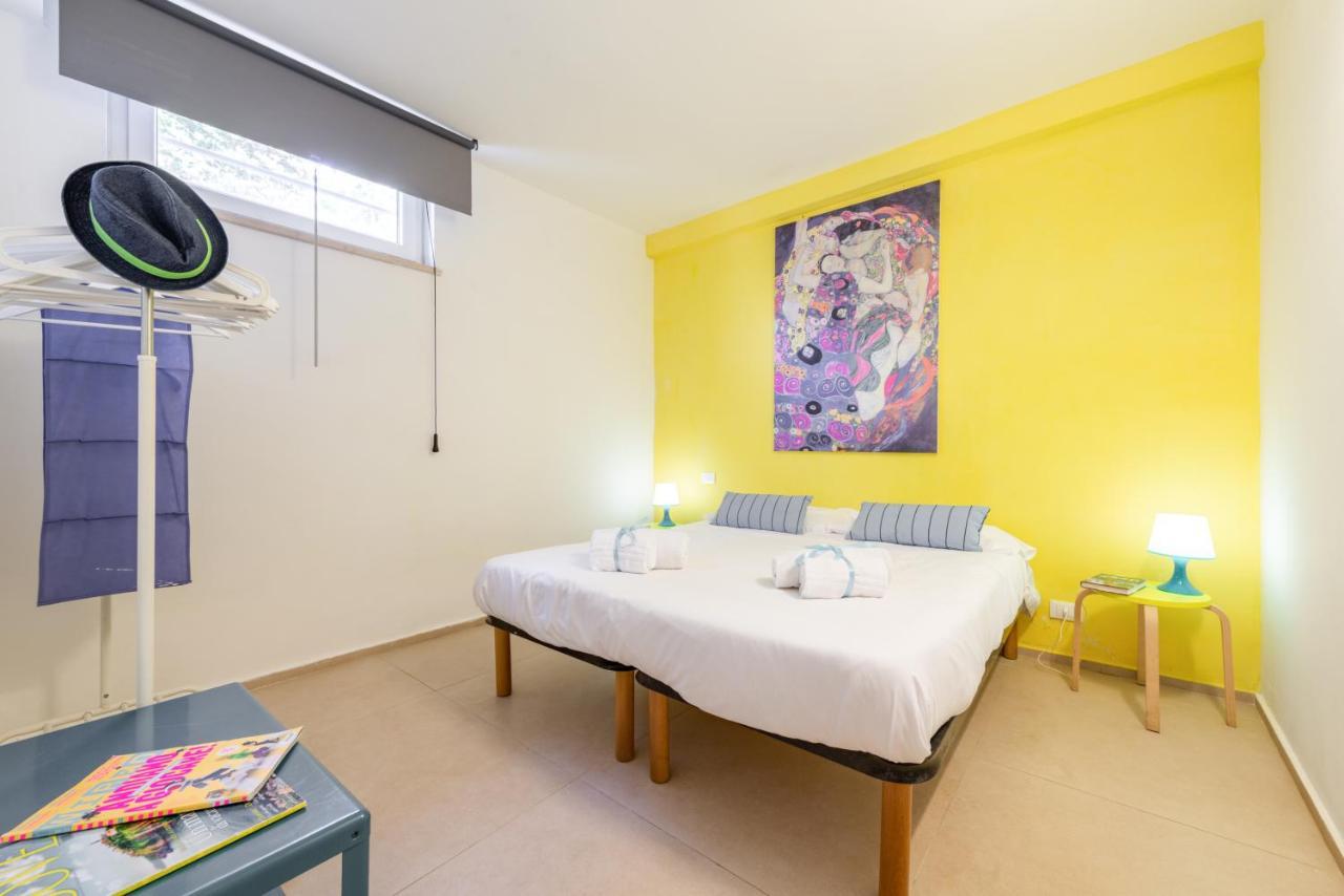 Casalmare Apartments One Step From The Sea Mola di Bari Luaran gambar